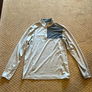 Walter Hagen golf pullover size small, gray